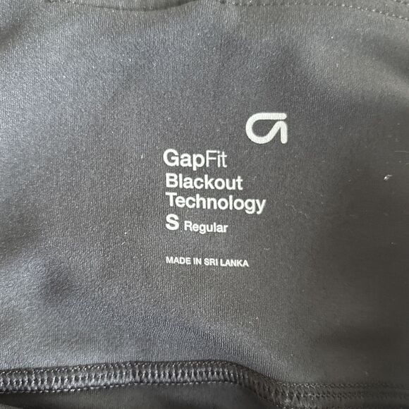 GAP Women's GapFit  Blackout Technology  Leggings Black SMALL - Capri - Picture 2 of 12